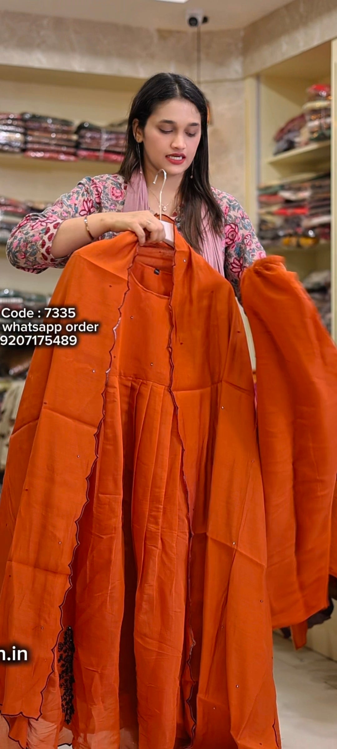 7335