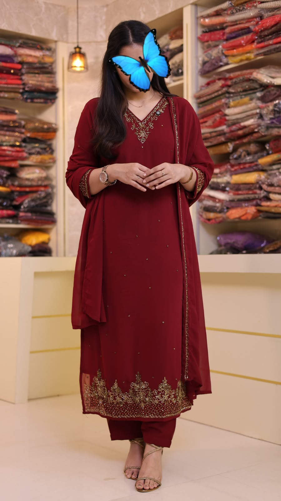 8383