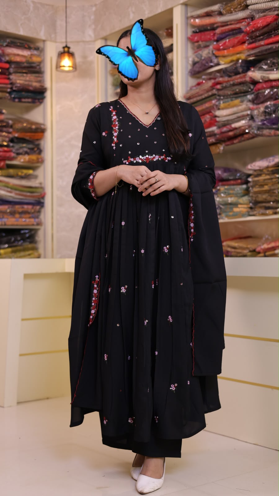 8596