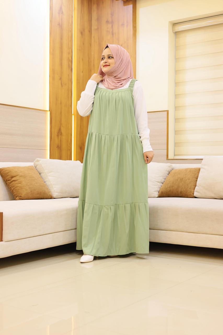 Gown 1010