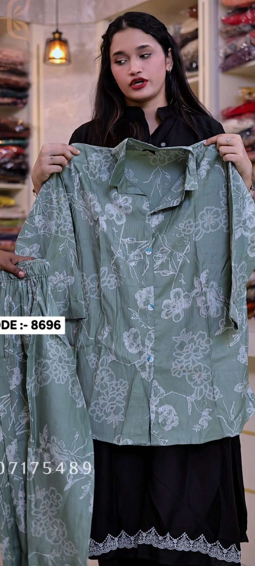 8696